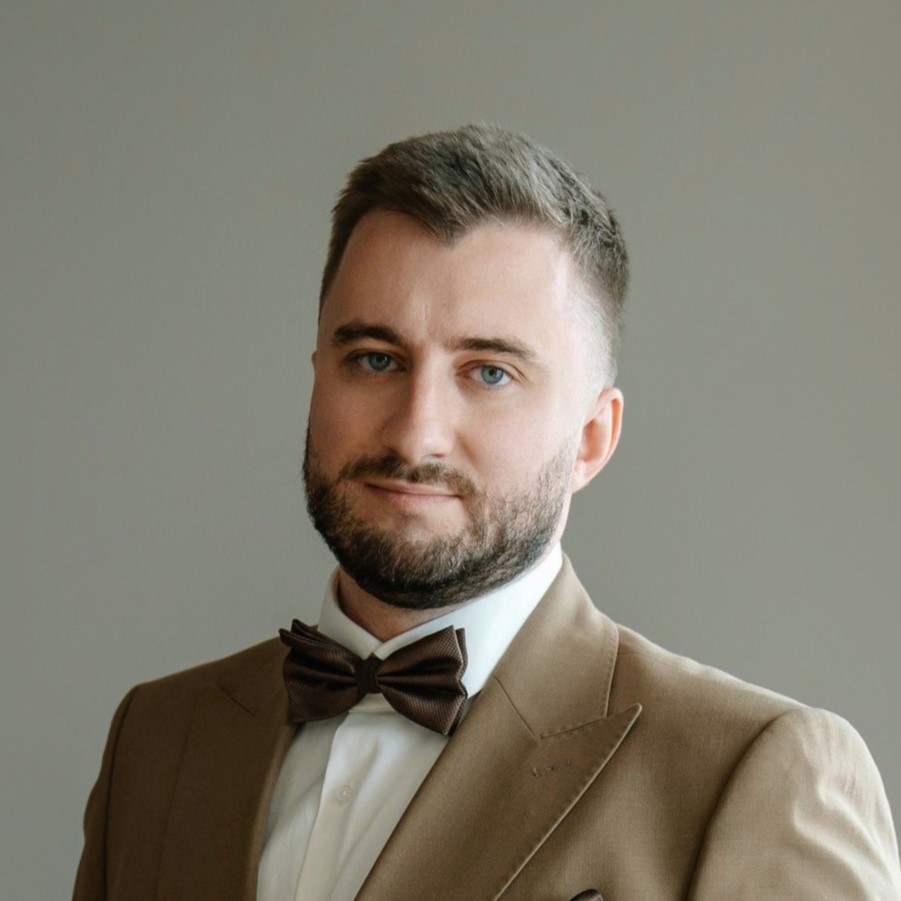 Александр Головань