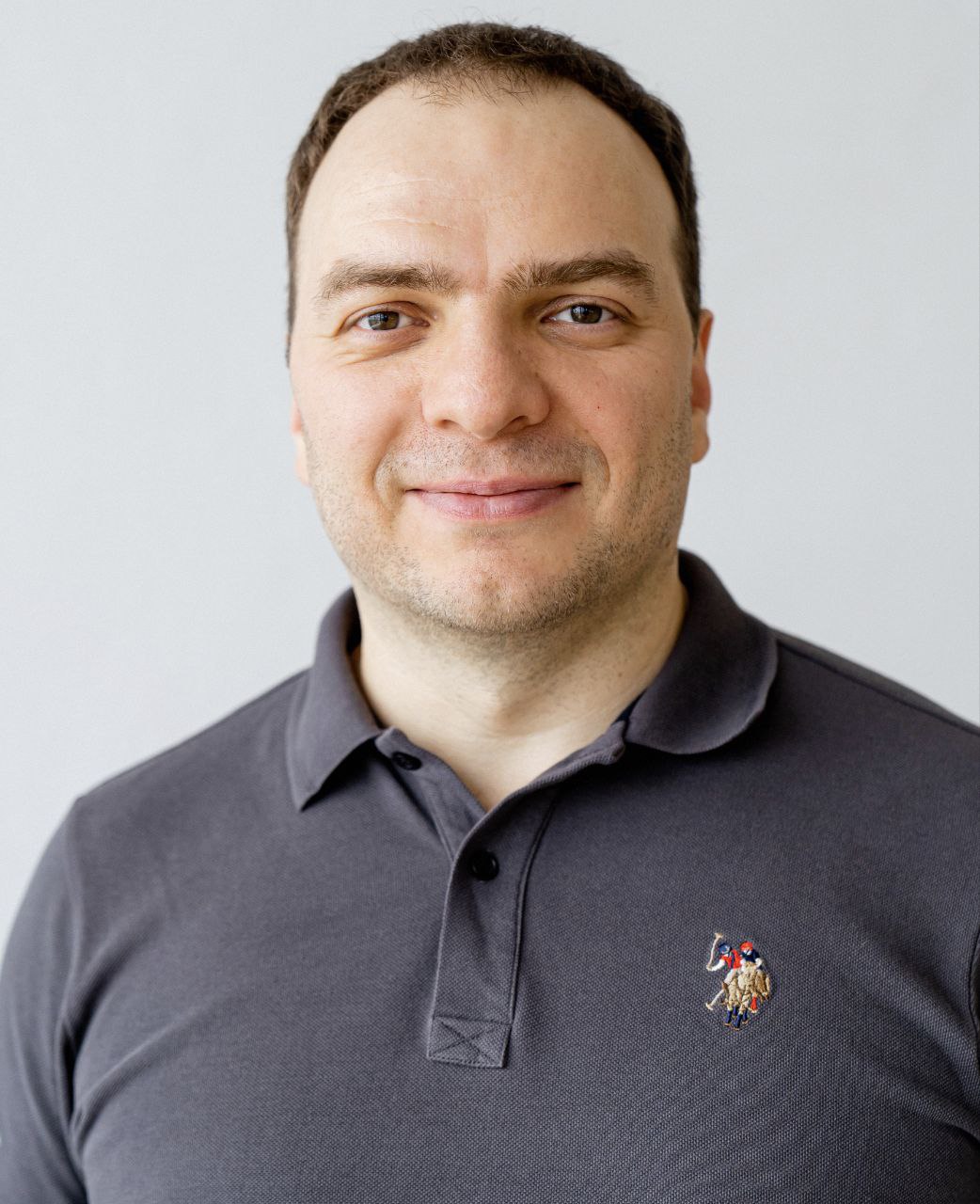 Антон Мавлютов