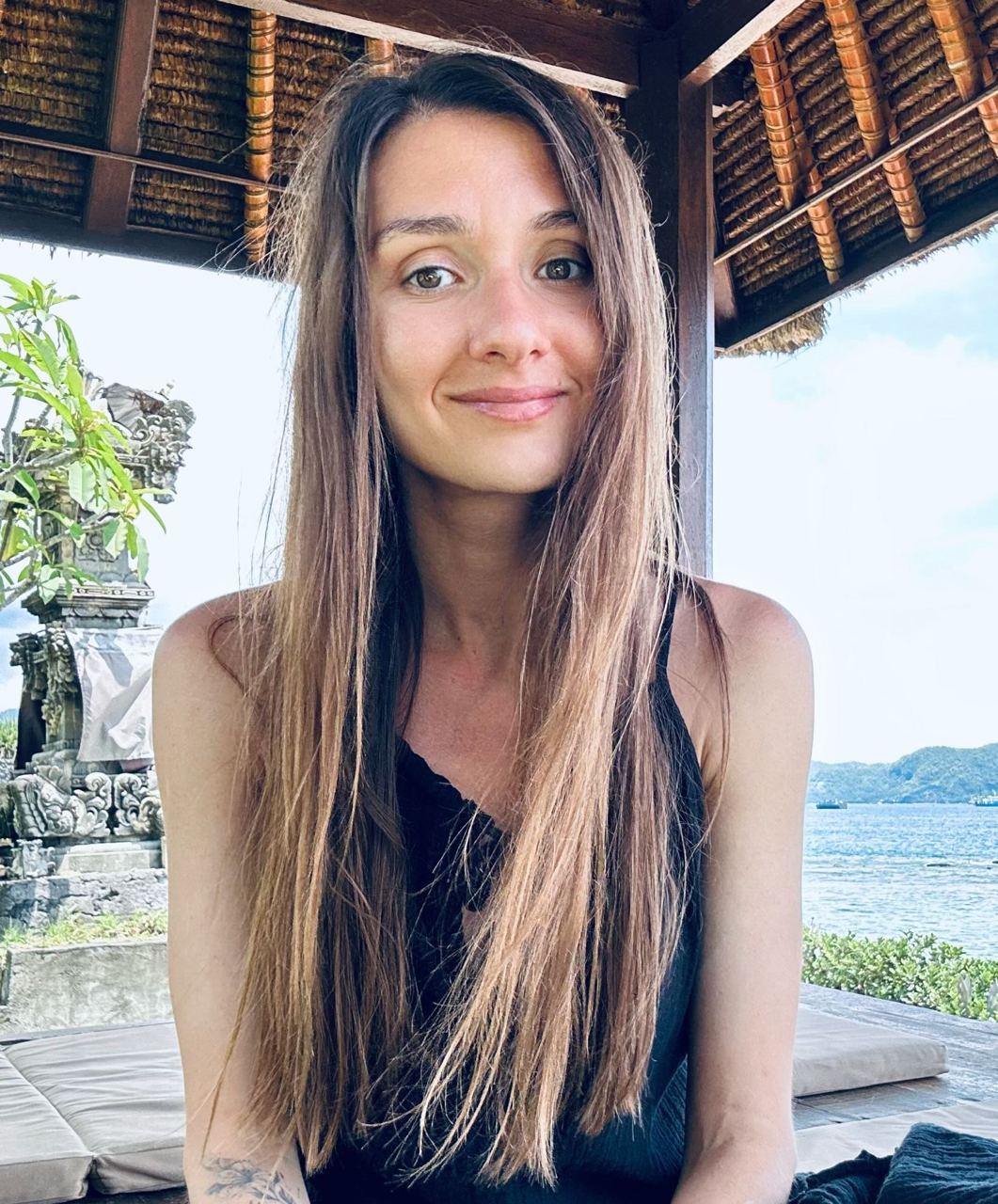 Арина Ладесова
