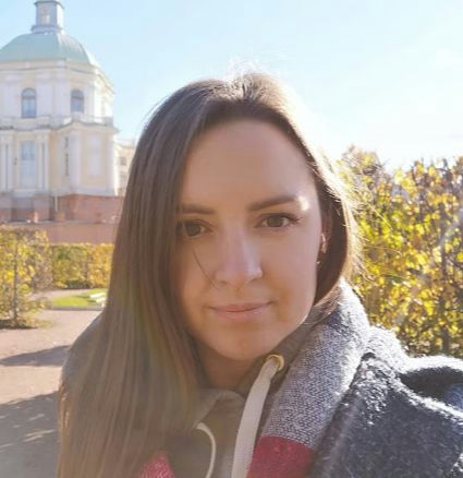 Елена Ли