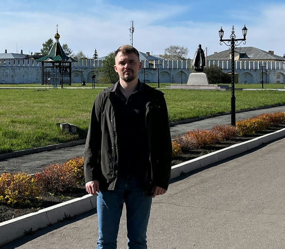 Игорь Попов