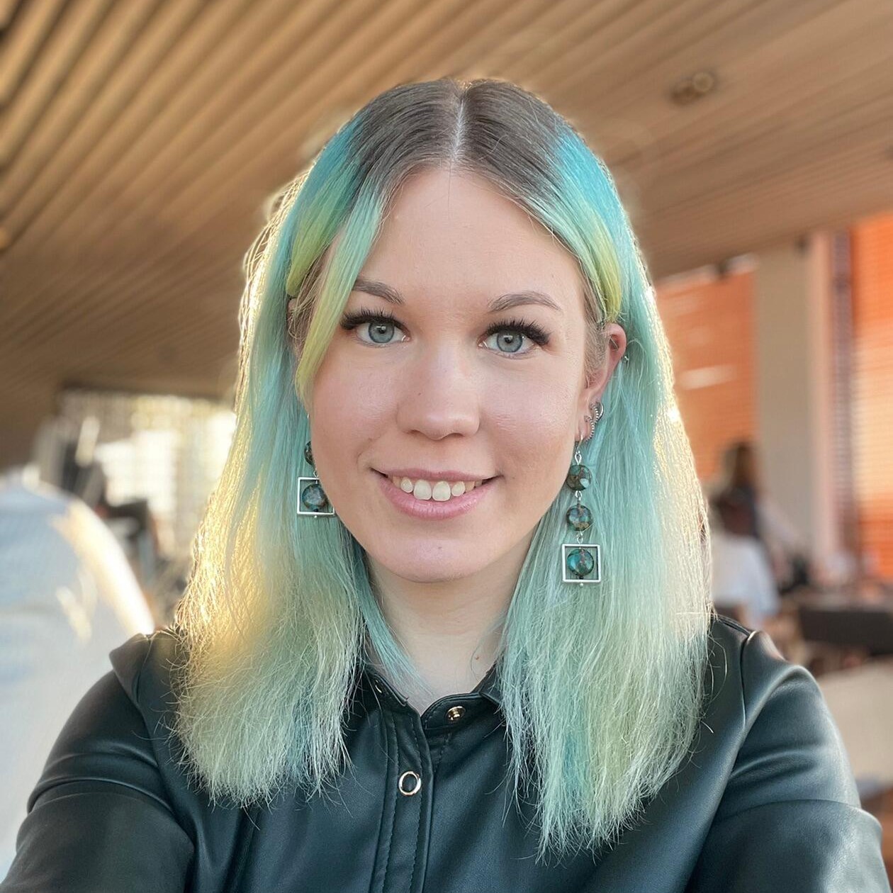 Юля Садовникова