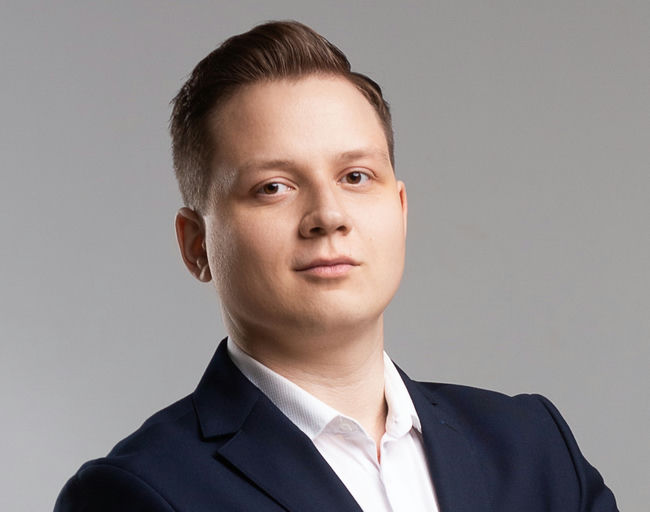 Комаров Олег