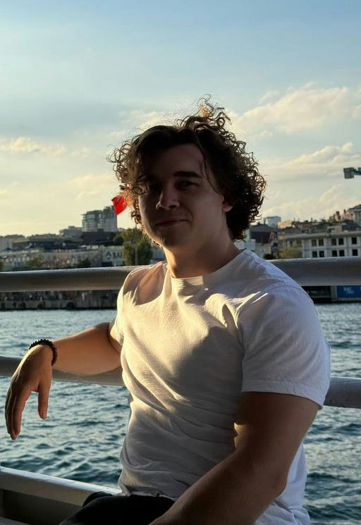Жила Александр